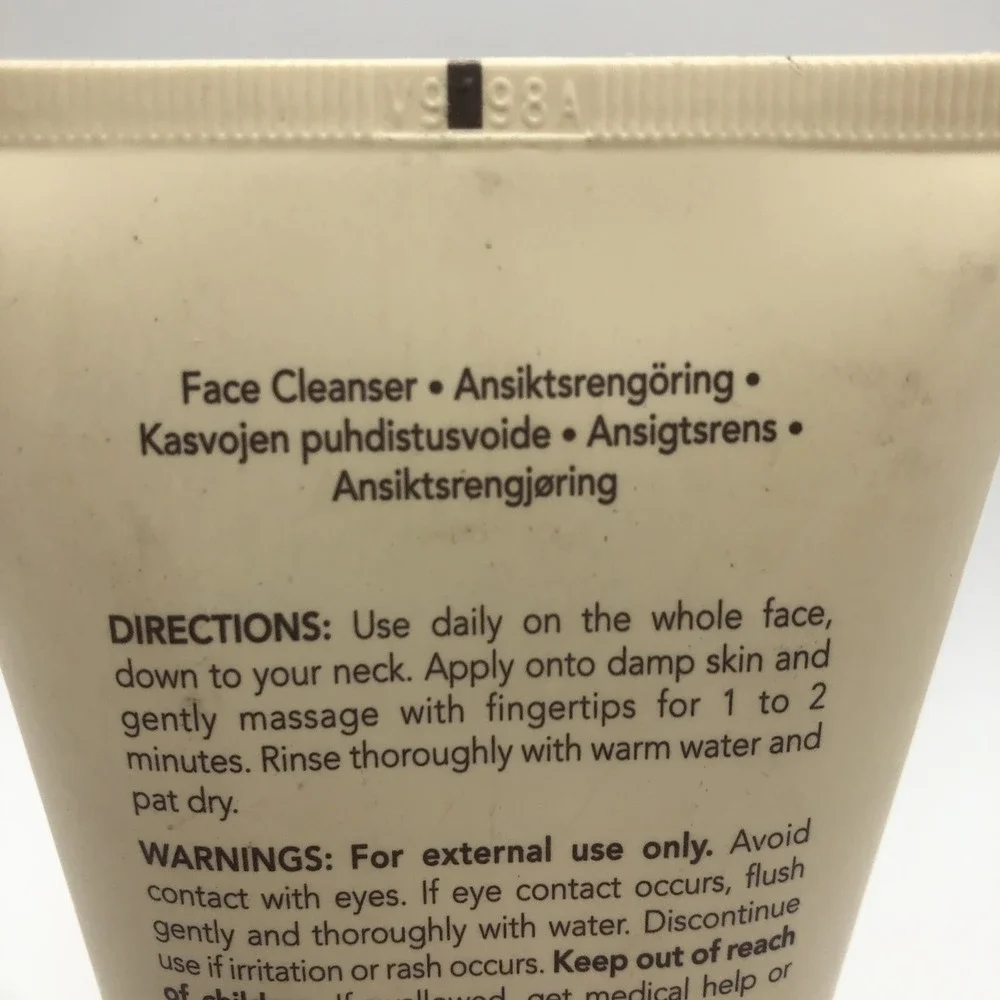 Crepe Ease Body Firm Advanced Refining‎ Facial Scrub full 6 oz. New and Sealed